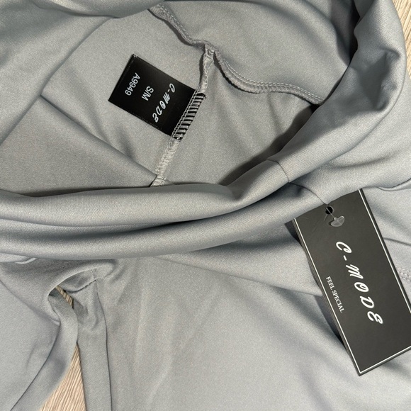 New Grey Leggings W/ Side Pockets Size S/M - Picture 6 of 7